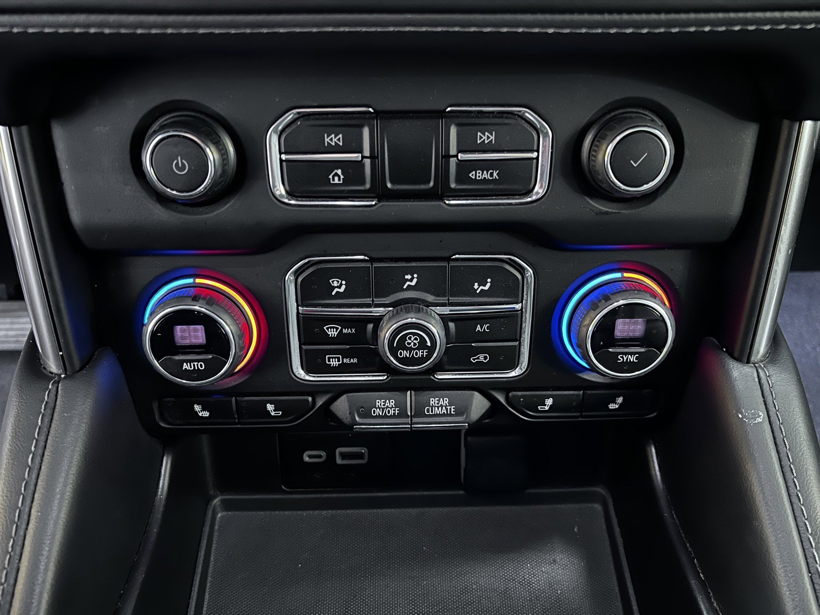 Used 2023 Chevrolet Tahoe LT image 22