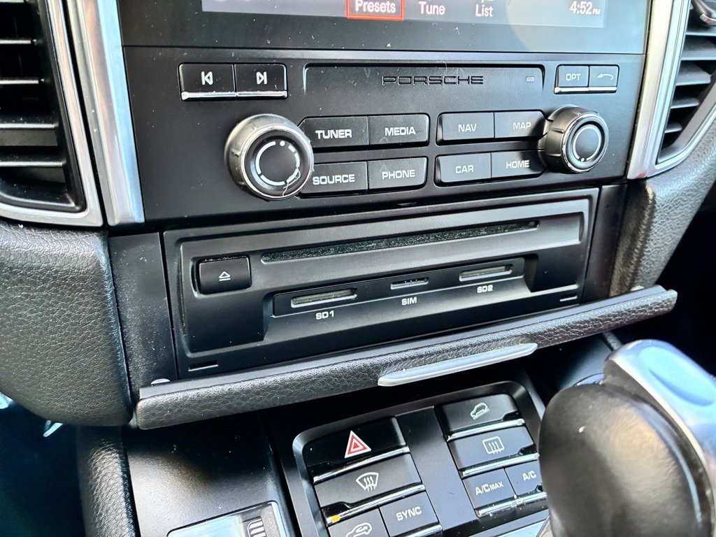 Used 2018 Porsche Macan GTS image 57