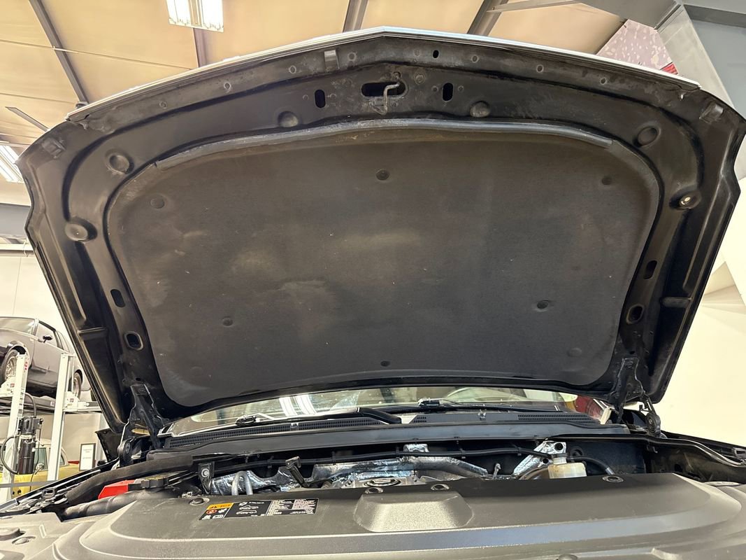 Used 2015 Cadillac Escalade Premium image 44