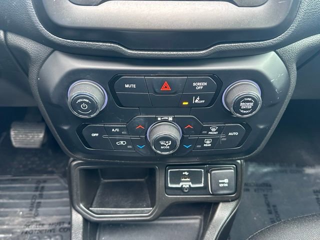 Used 2021 Jeep Renegade Latitude w/ Convenience Group FWD image 36