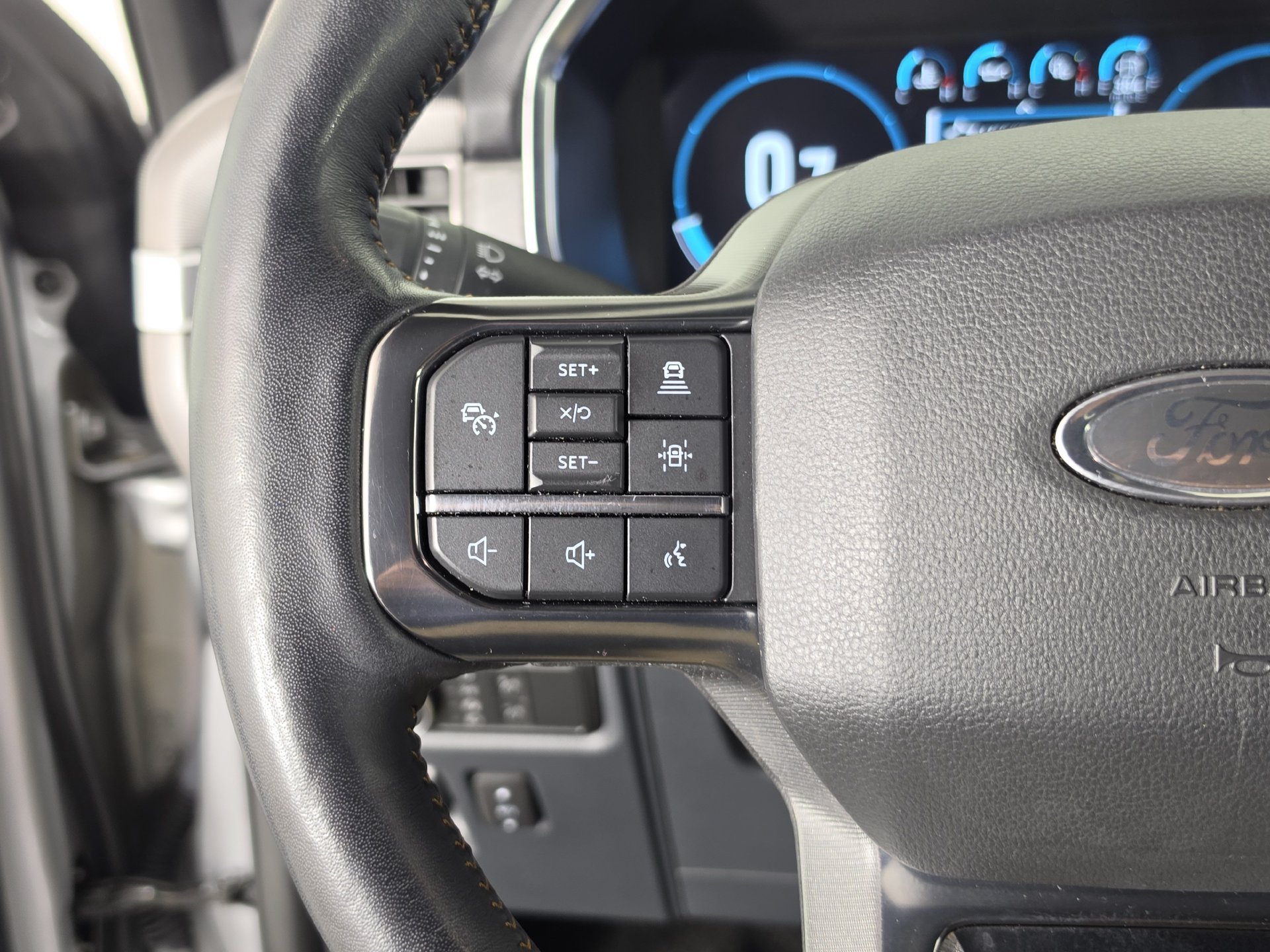 Used 2022 Ford F150 Platinum w/ Equipment Group 701A High AWD/4WD image 11