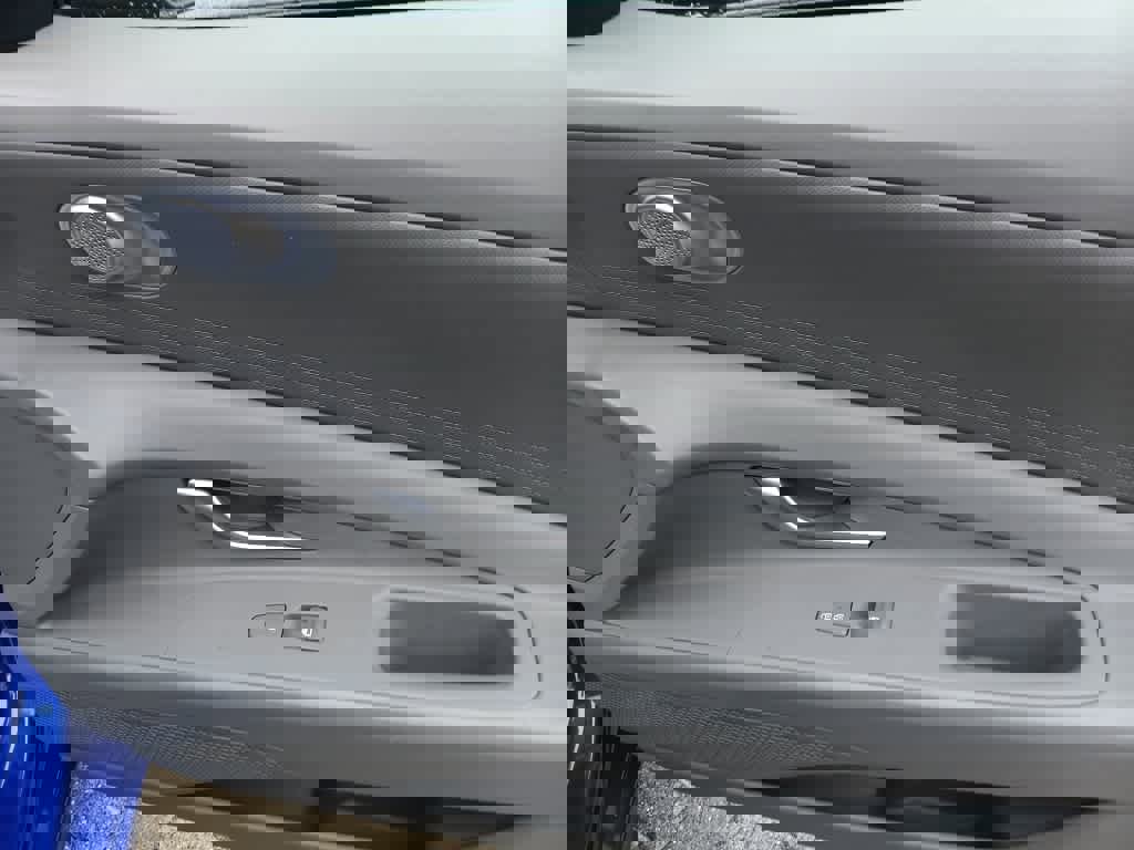 Used 2024 Hyundai Elantra SEL image 28