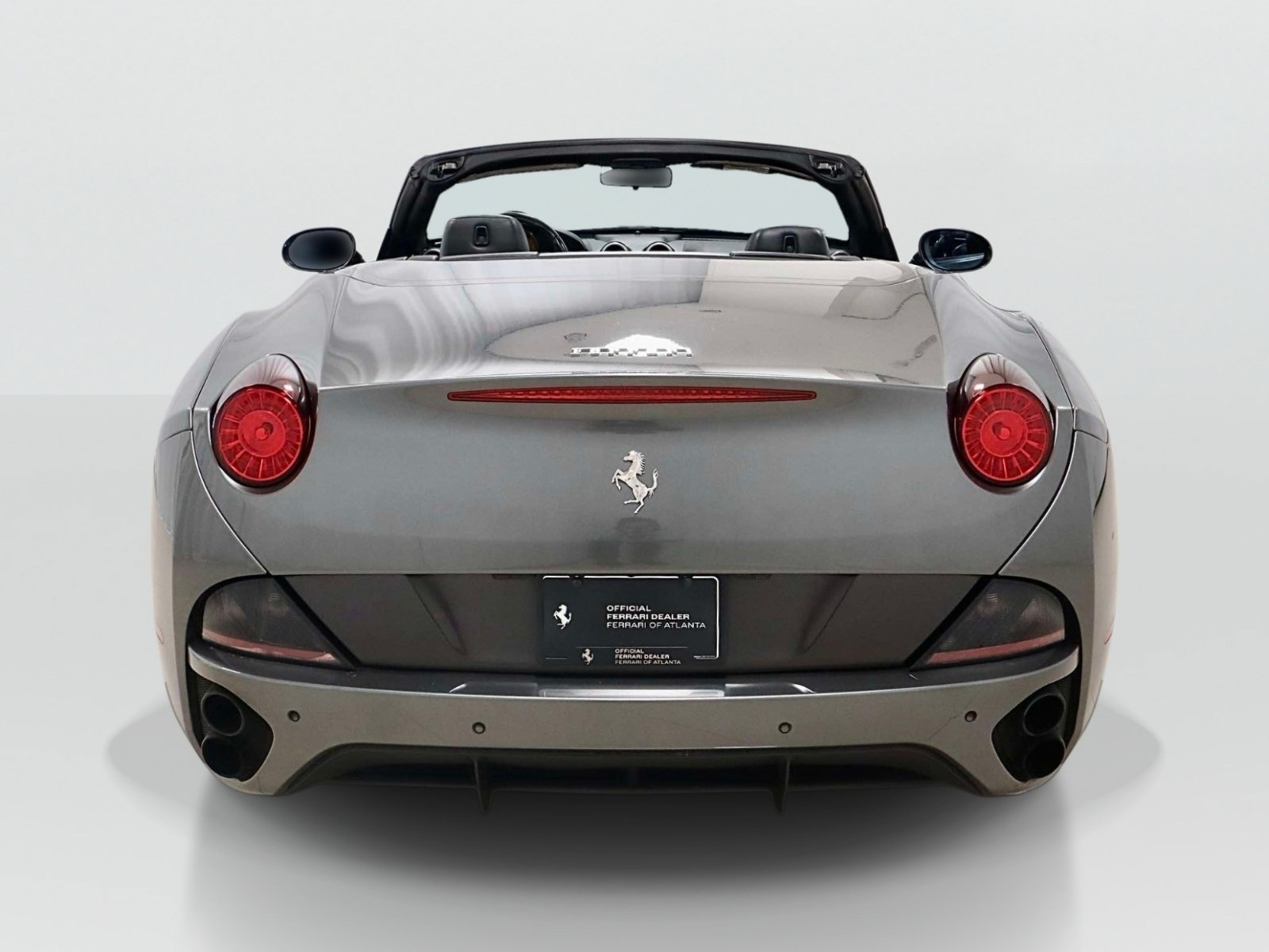Used 2011 Ferrari California RWD image 4