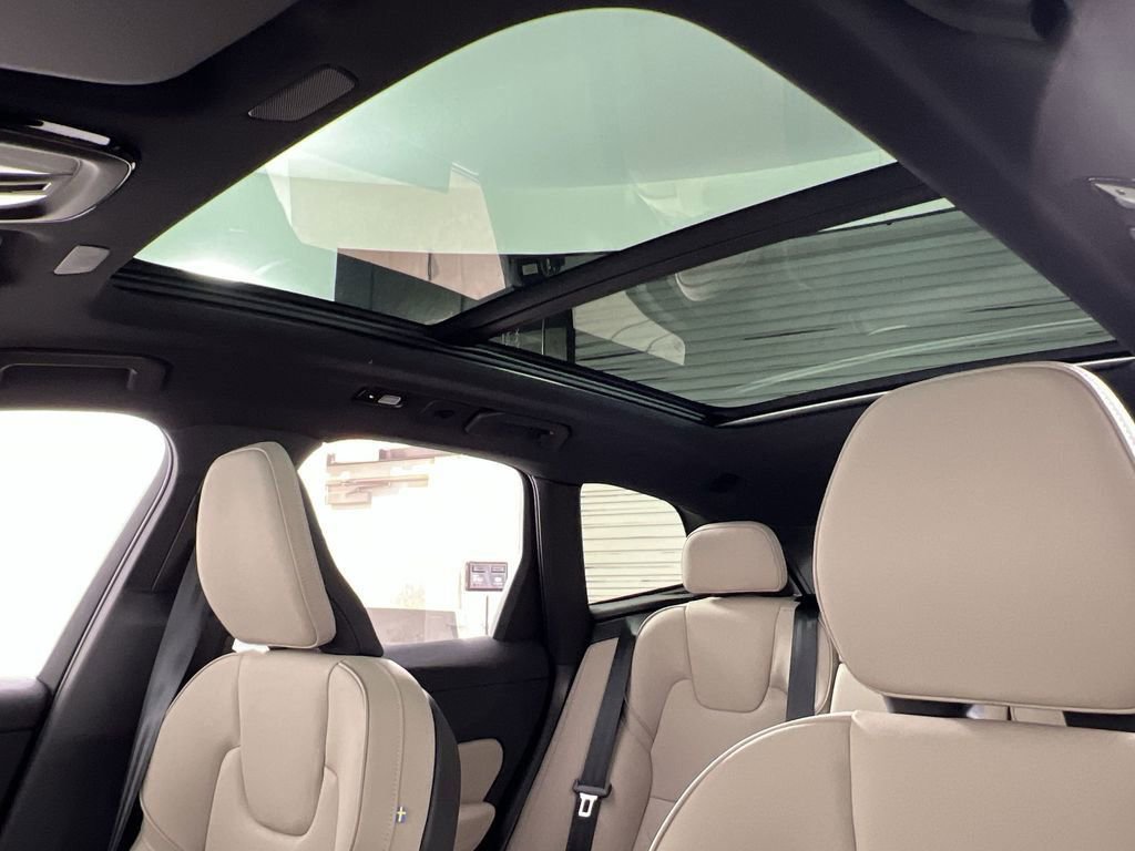 New 2026 Volvo XC60 B5 Plus w/ Protection Package image 13