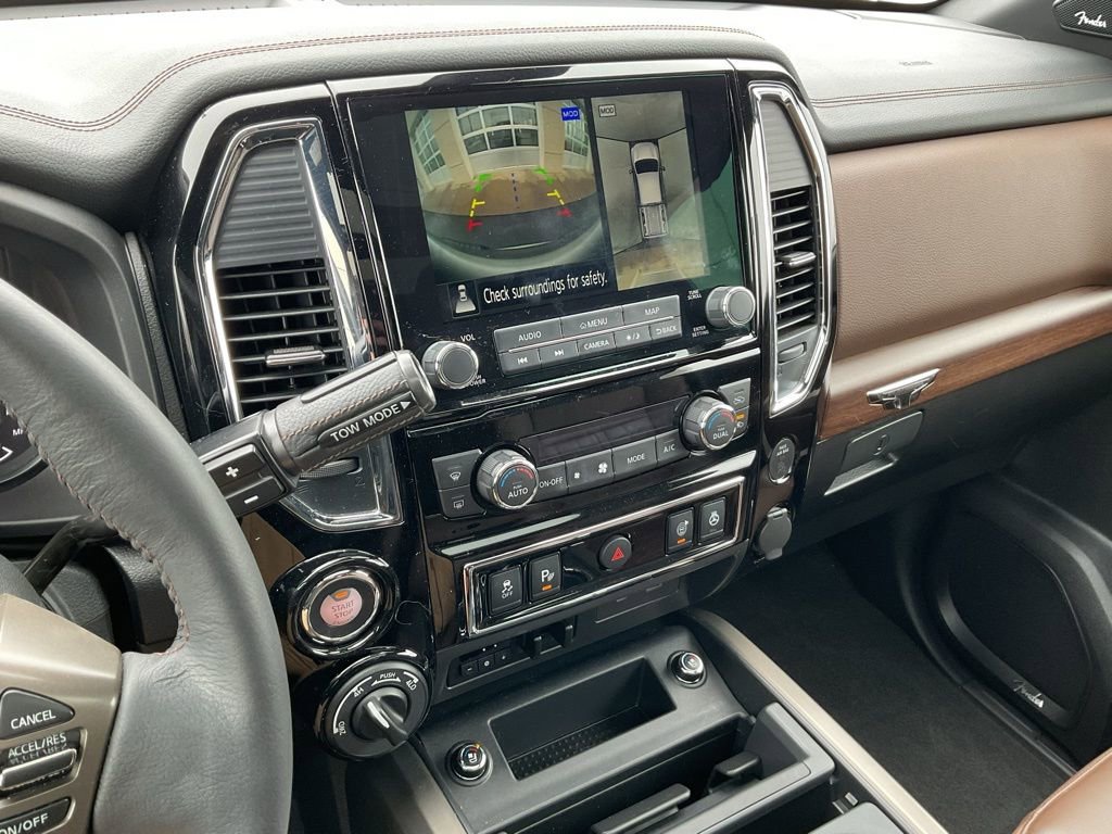 Used 2024 Nissan Titan Platinum Reserve w/ Moonroof Package image 15