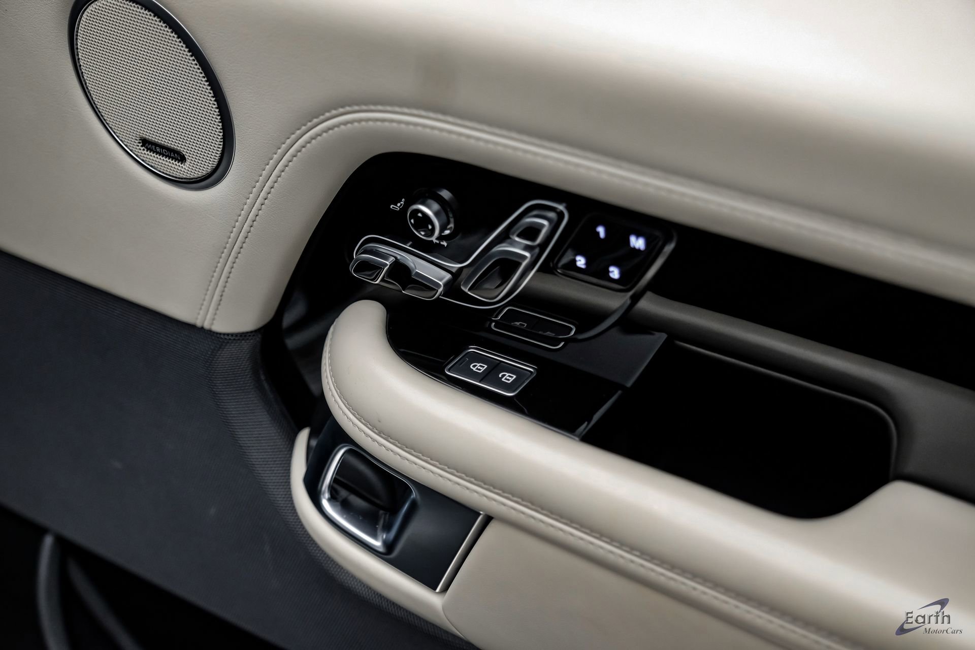 Used 2022 Land Rover Range Rover Westminster Edition image 91