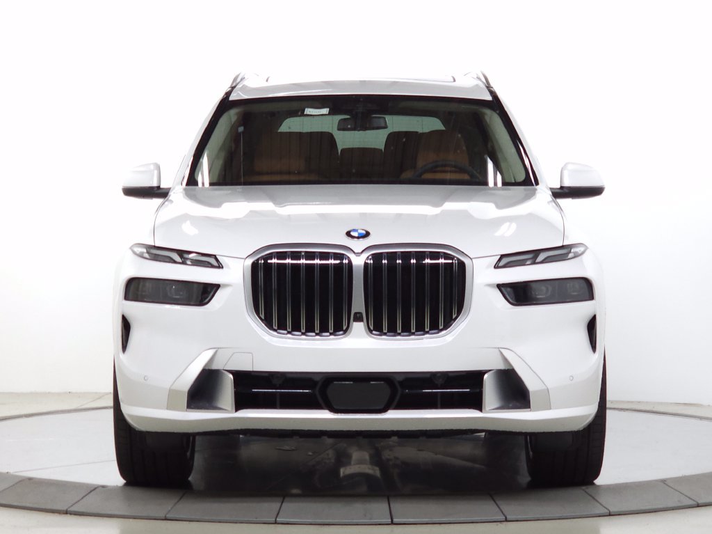 New 2027 BMW X7 xDrive40i AWD/4WD image 2
