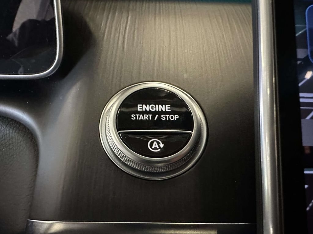 Used 2023 Mercedes-Benz S 580 4MATIC Sedan image 28
