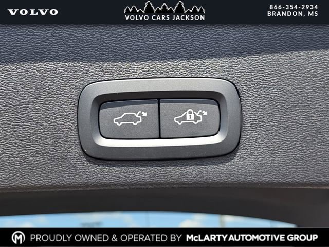 New 2026 Volvo XC40 B4 Plus w/ Protection Package Premier image 27