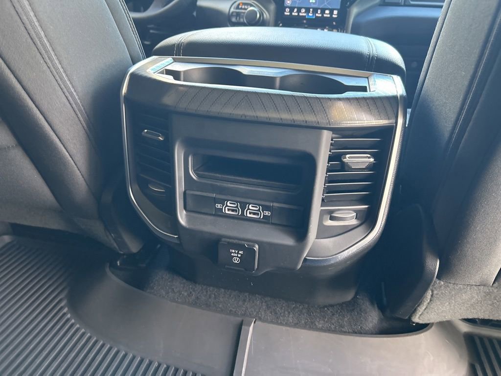 Used 2025 RAM 1500 Big Horn AWD/4WD image 31