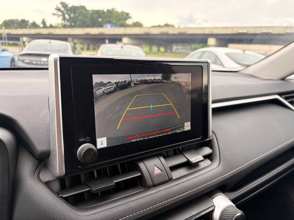 Used 2024 Toyota RAV4 XLE FWD image 17
