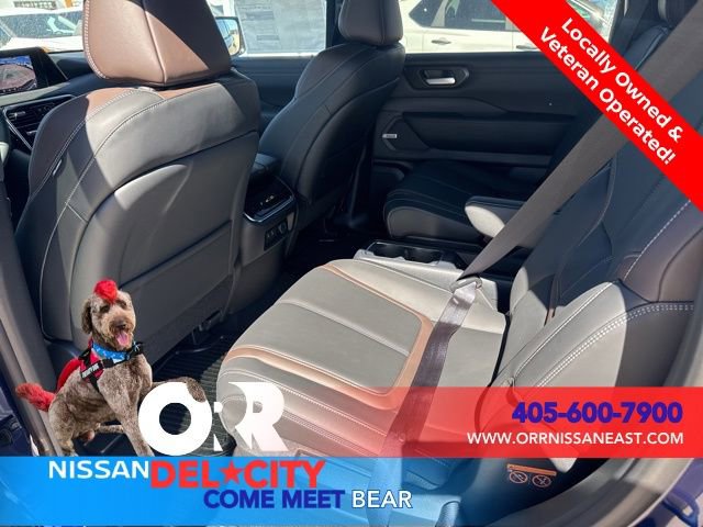 New 2025 Nissan Armada SL w/ Captain's Chari Seat Package RWD image 11