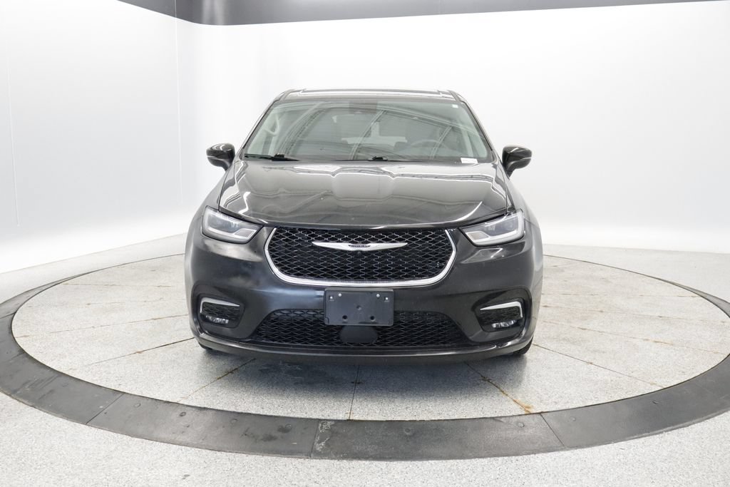 Certified 2023 Chrysler Pacifica Touring-L FWD image 11