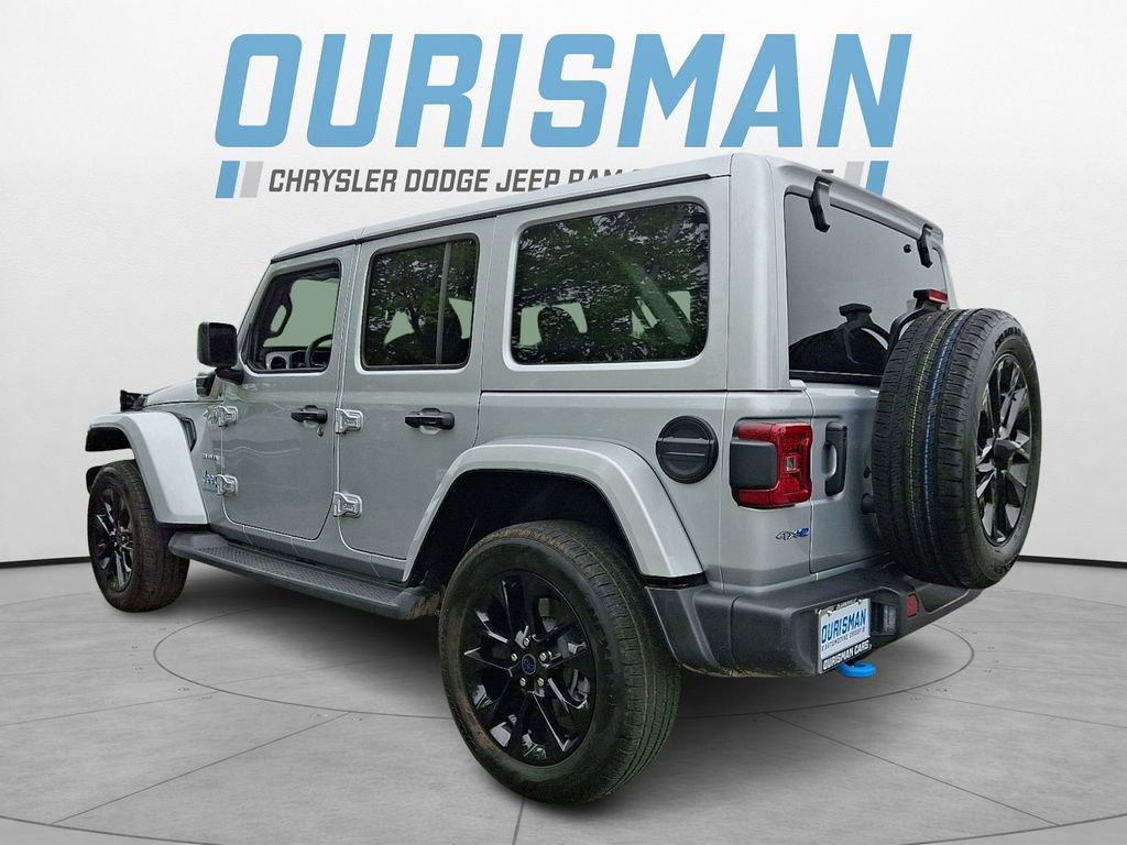 Certified 2024 Jeep Wrangler Unlimited Sahara AWD/4WD image 4