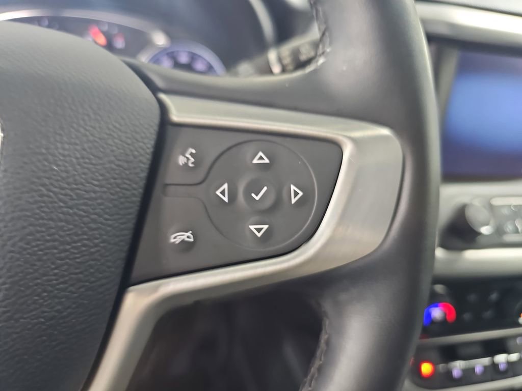 Used 2023 GMC Acadia SLT w/ Preferred Package AWD/4WD image 25