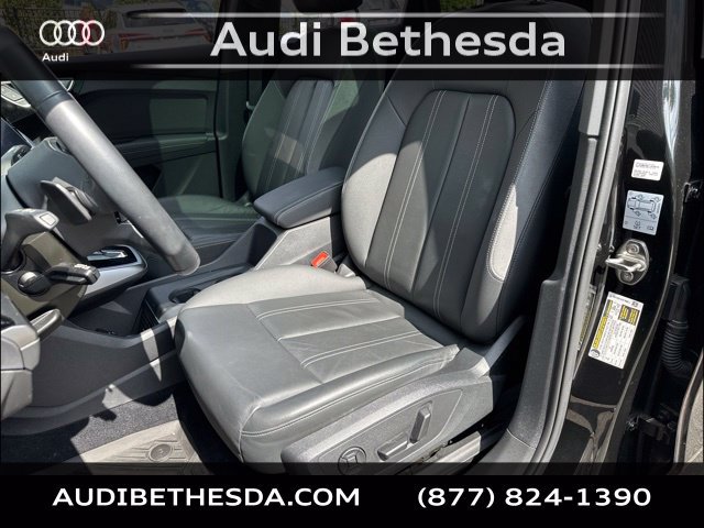 Used 2024 Audi Q4 e-tron Premium Plus w/ Premium Plus AWD/4WD image 29