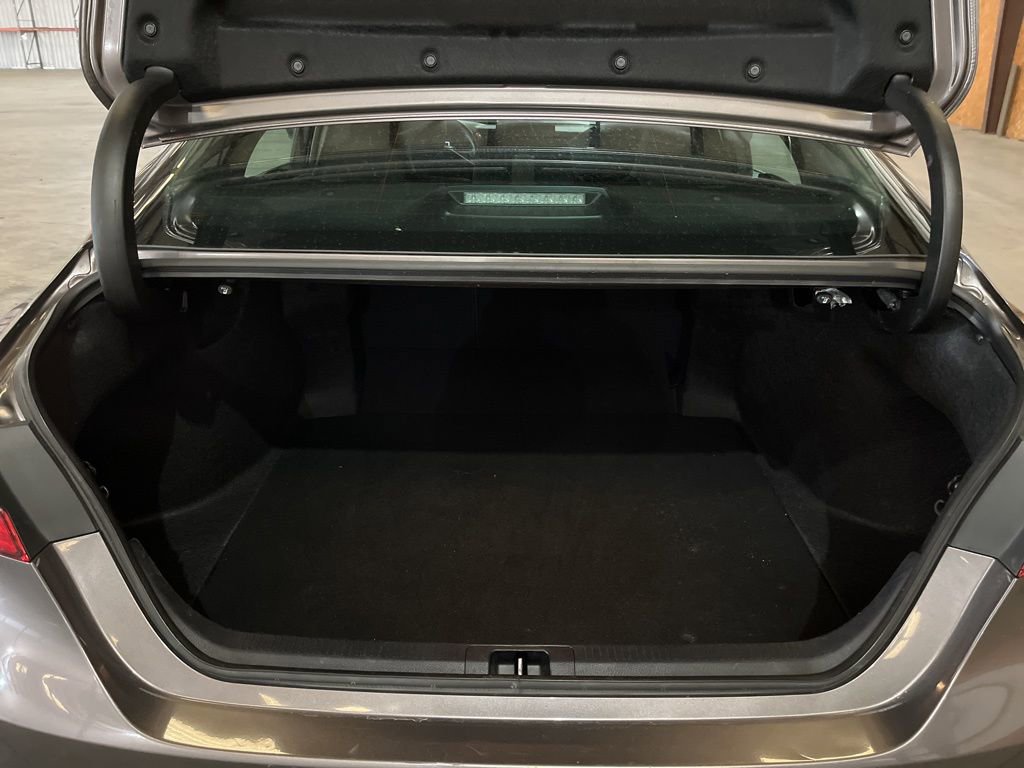 Used 2024 Toyota Camry SE image 13