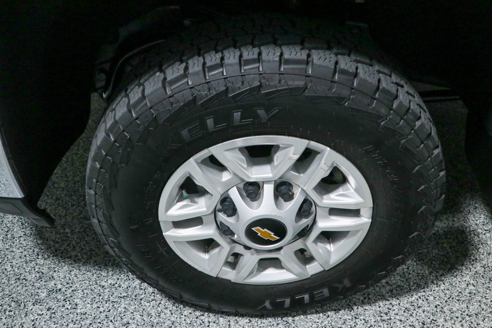 Used 2024 Chevrolet Silverado 2500 LT AWD/4WD image 11