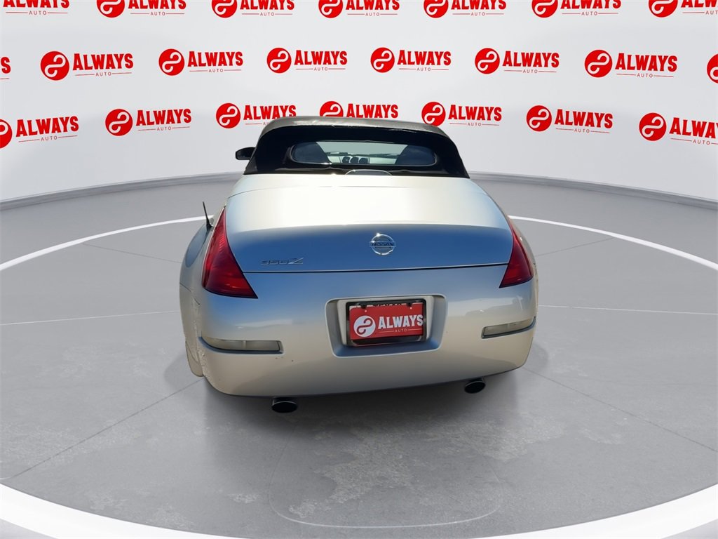 Used 2004 Nissan 350Z Enthusiast image 7