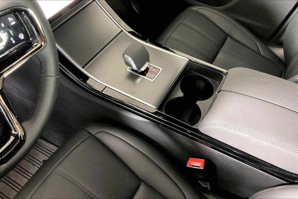 Used 2024 Land Rover Range Rover Evoque Dynamic SE image 17