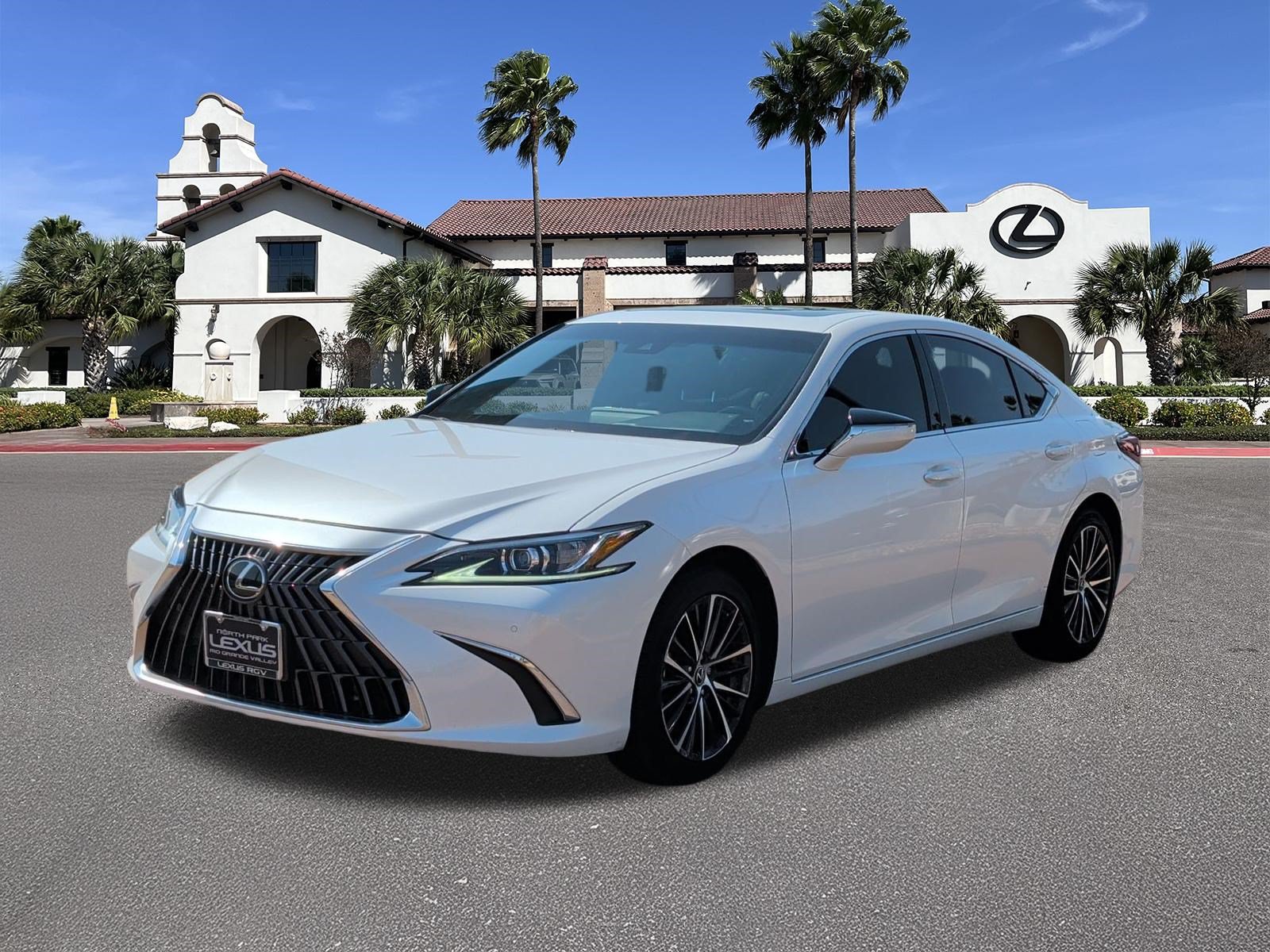 Used 2025 Lexus ES 350 w/ Premium Package FWD image 5