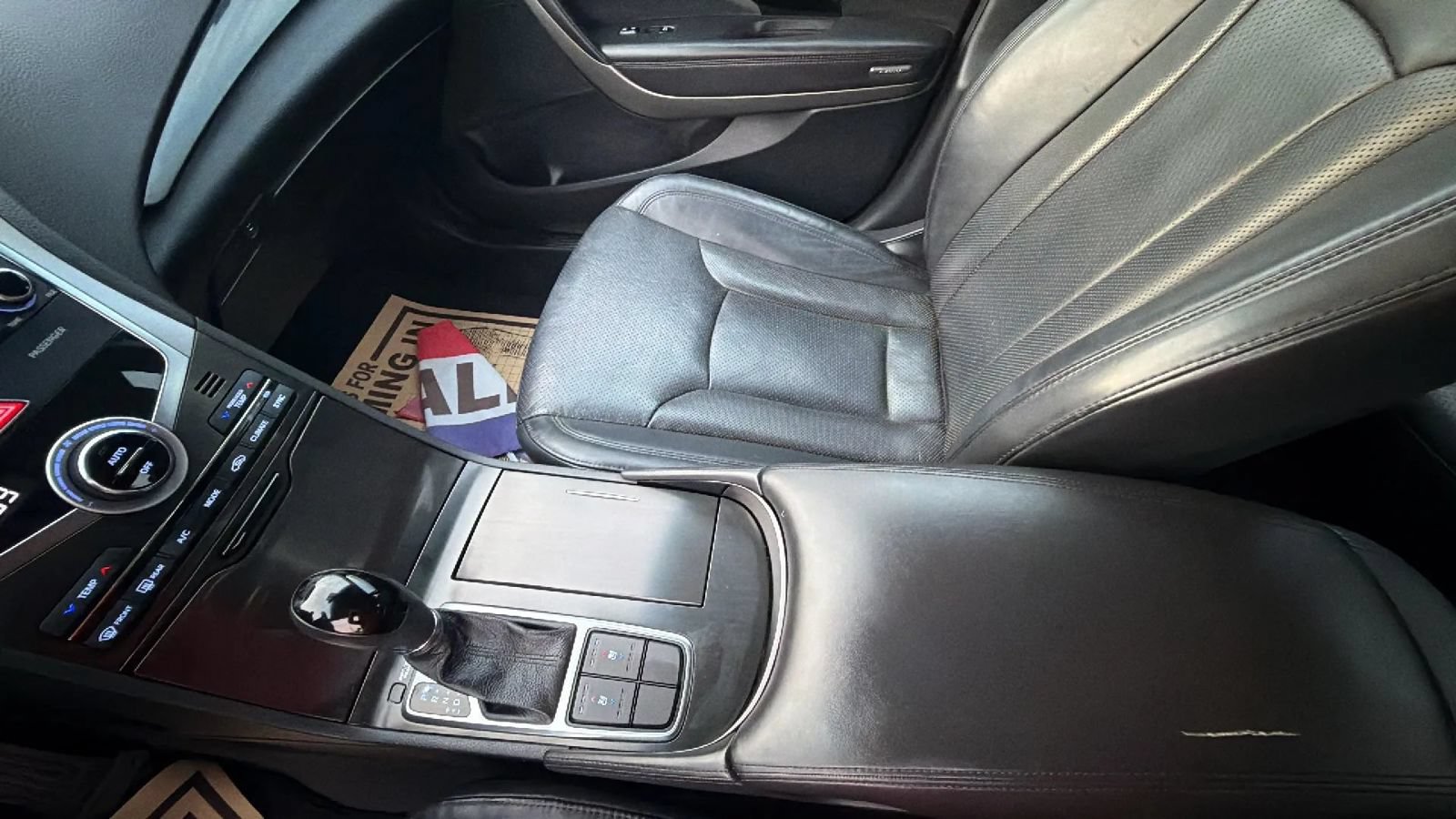 Used 2017 Hyundai Azera FWD image 46
