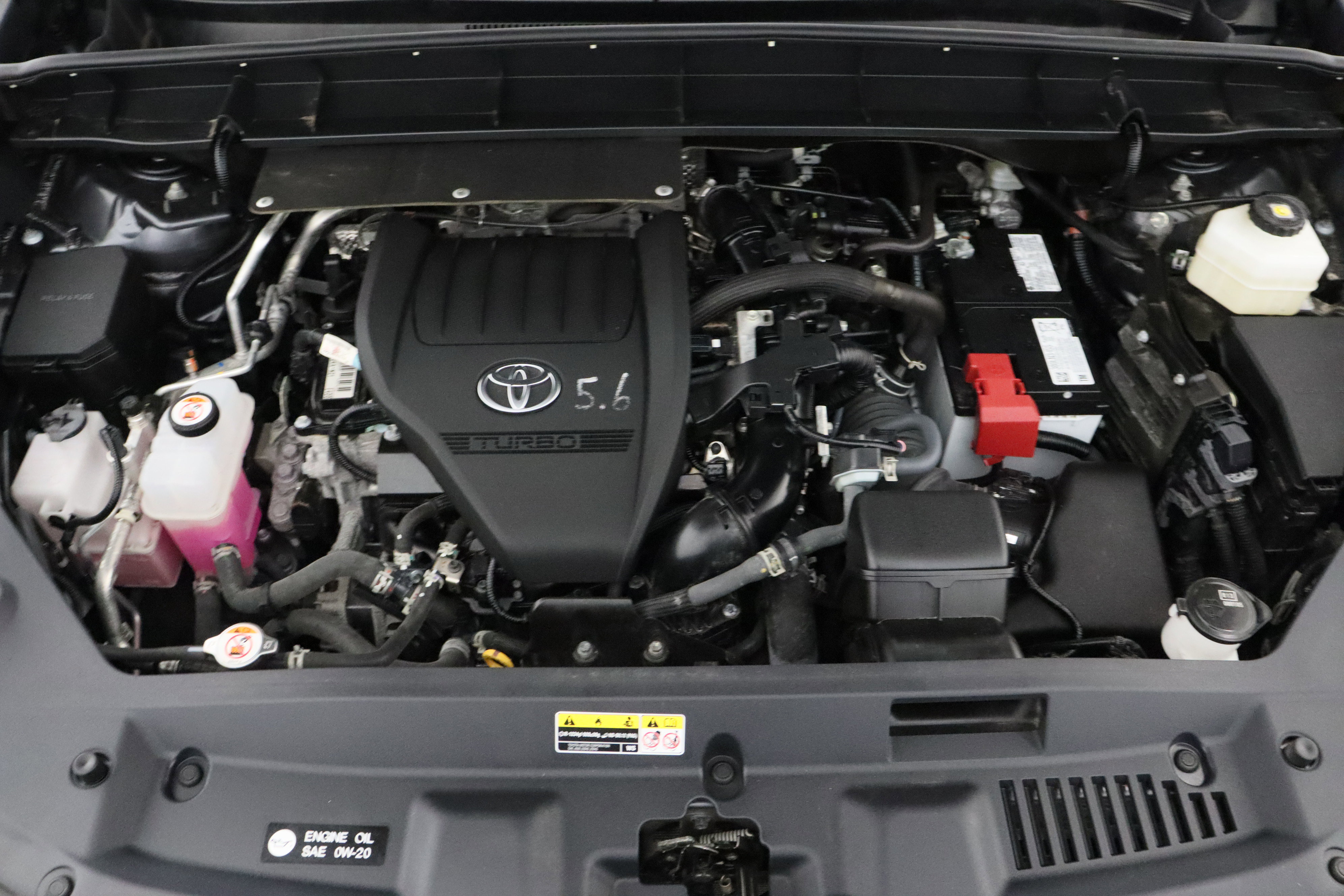 Certified 2025 Toyota Highlander LE image 40