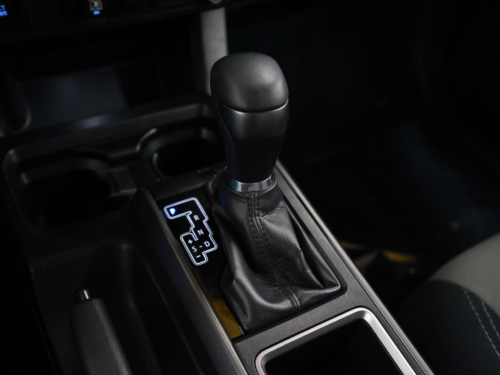 Used 2020 Toyota Tacoma TRD Sport AWD/4WD image 22