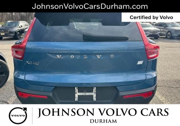 Certified 2024 Volvo XC40 Recharge Core RWD image 6