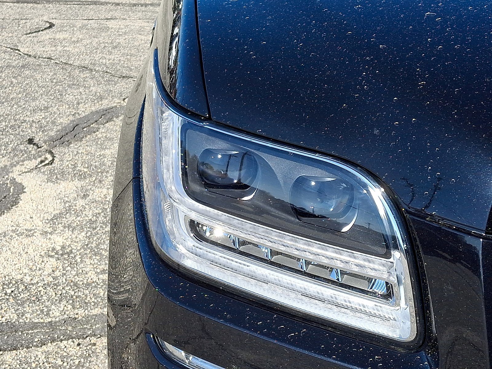 Certified 2020 Lincoln Navigator Reserve w/ Luxury Package image 8