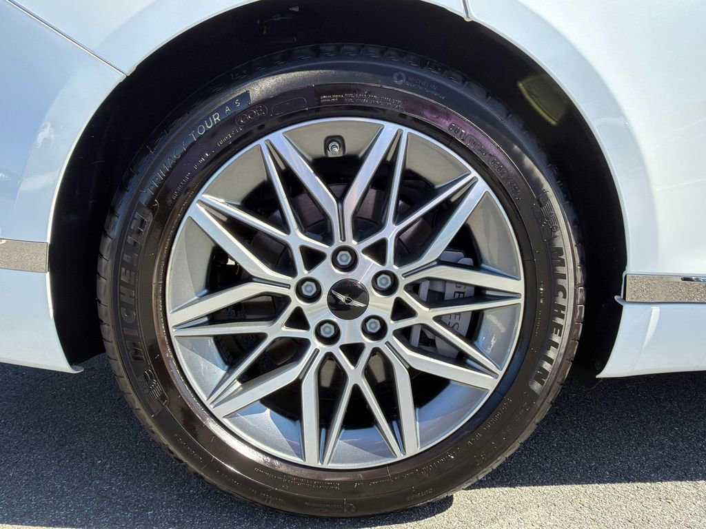 Used 2025 Genesis G80 2.5T image 17