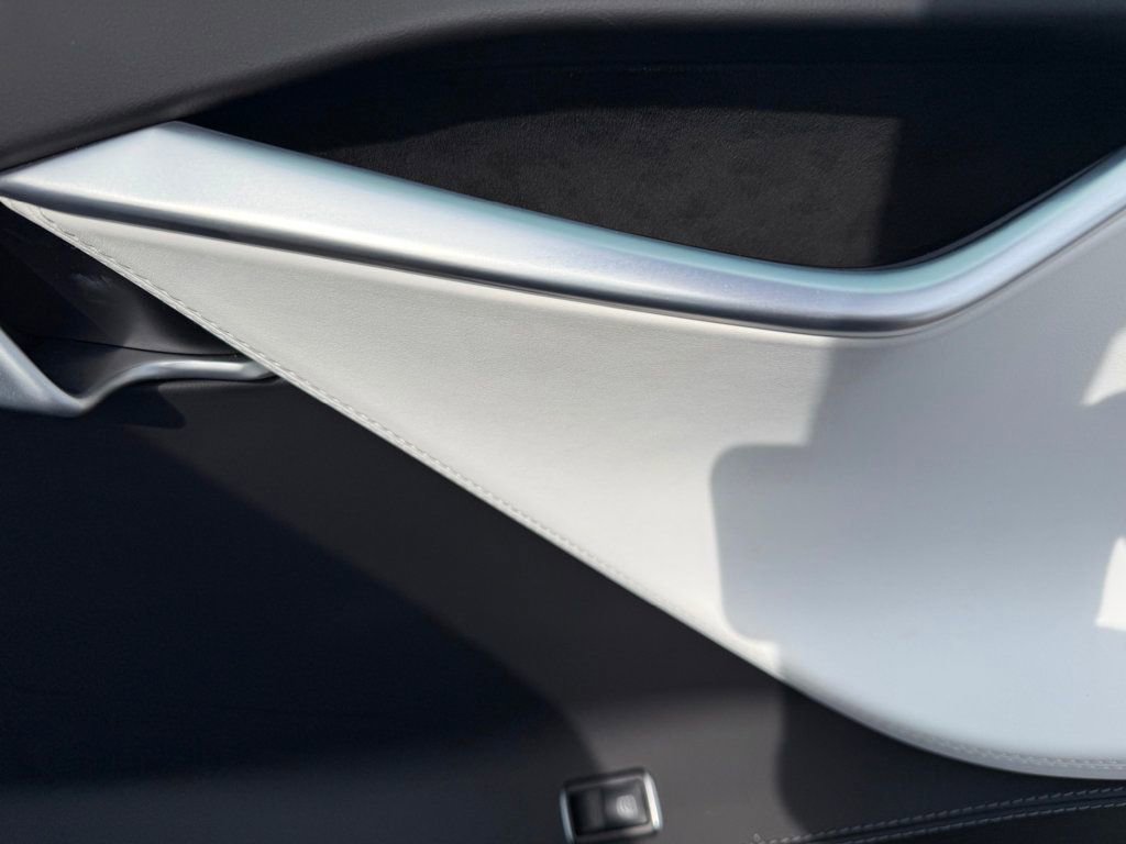 Used 2017 Tesla Model S 75 image 32