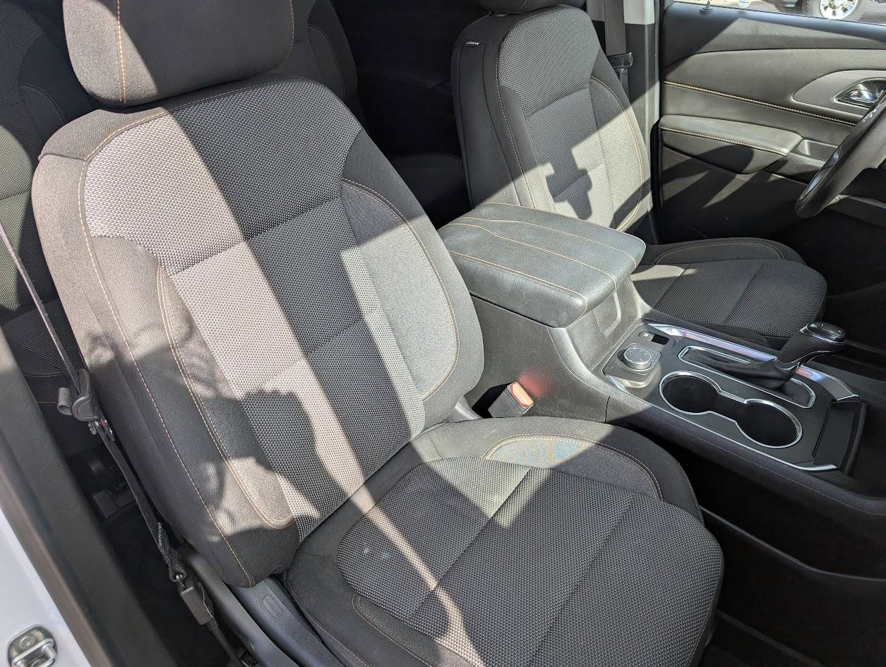 Used 2019 Chevrolet Traverse LT w/ LPO, Floor Liner Package image 19