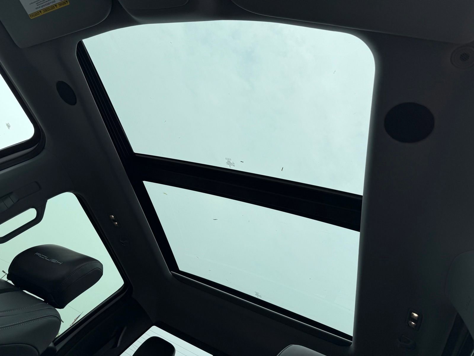 New 2026 Ford F250 Lariat w/ Black Appearance Package image 40