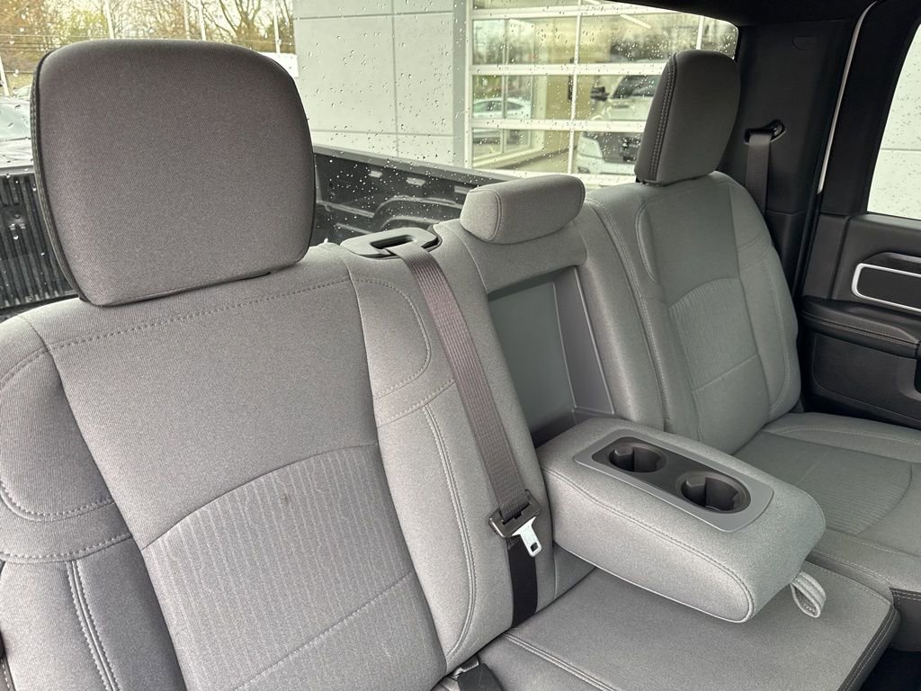 Used 2024 RAM 2500 Big Horn AWD/4WD image 43