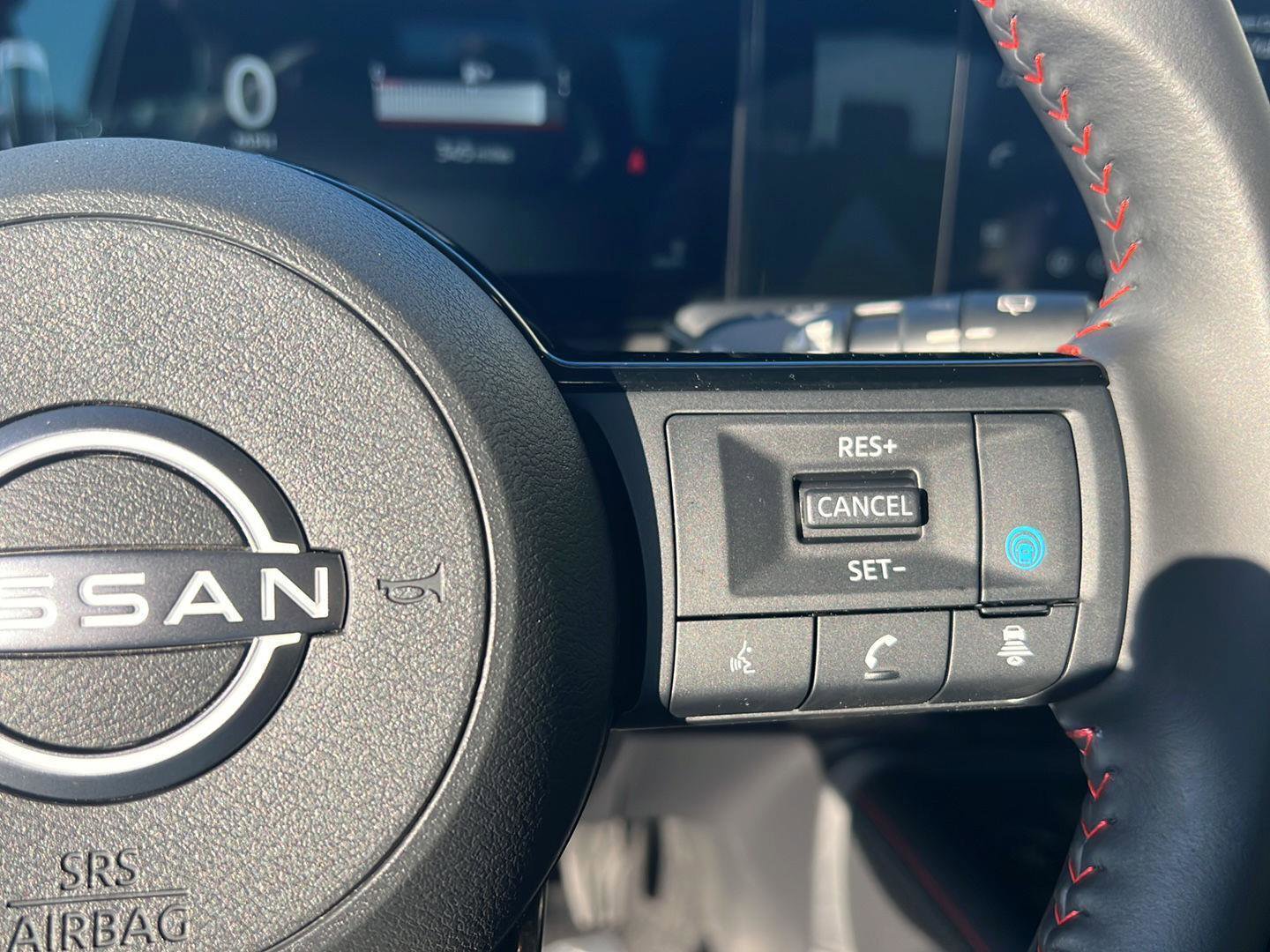 Used 2026 Nissan Kicks SR image 21