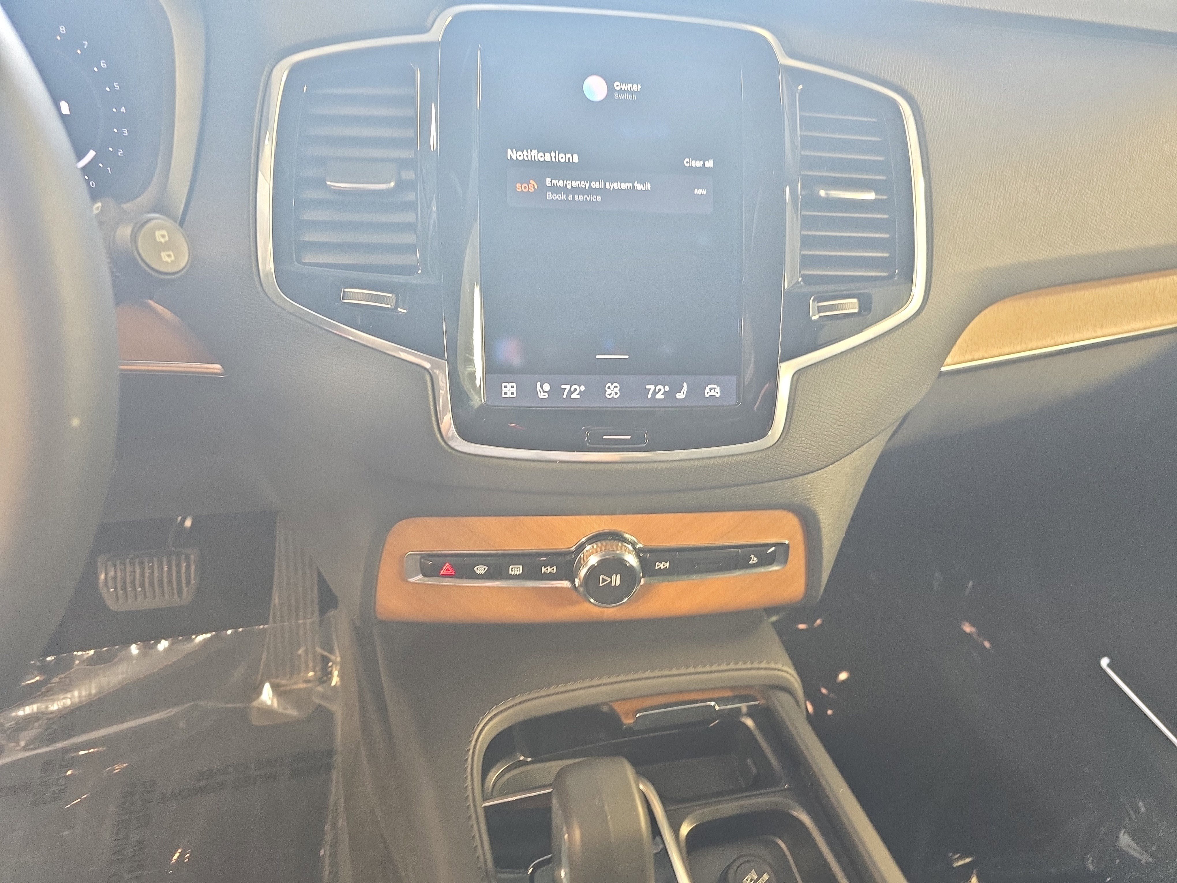 Used 2024 Volvo XC90 B6 Plus w/ Protection Package Premier AWD/4WD image 18