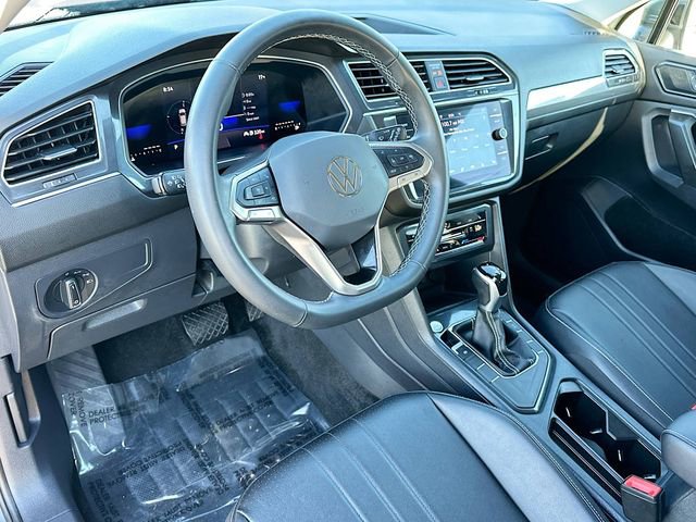 Used 2024 Volkswagen Tiguan SE image 9