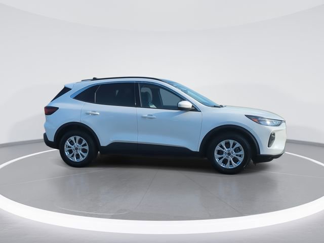 Used 2024 Ford Escape Active w/ Tech Pack #2 FWD image 9