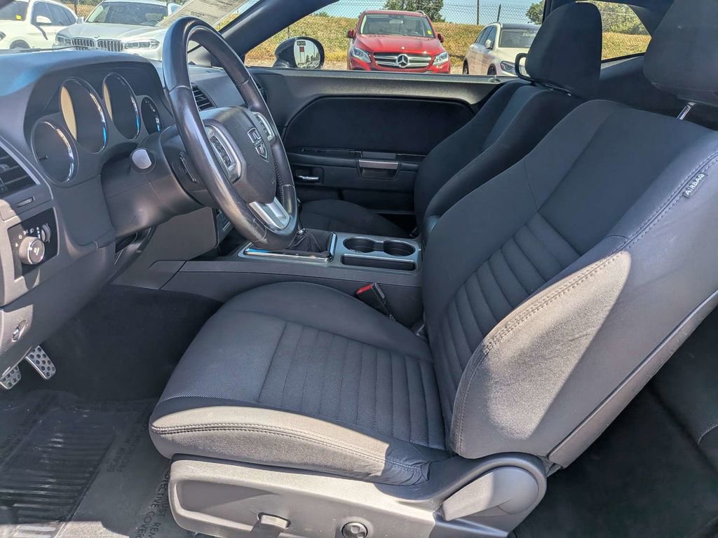 Used 2013 Dodge Challenger R/T RWD image 19