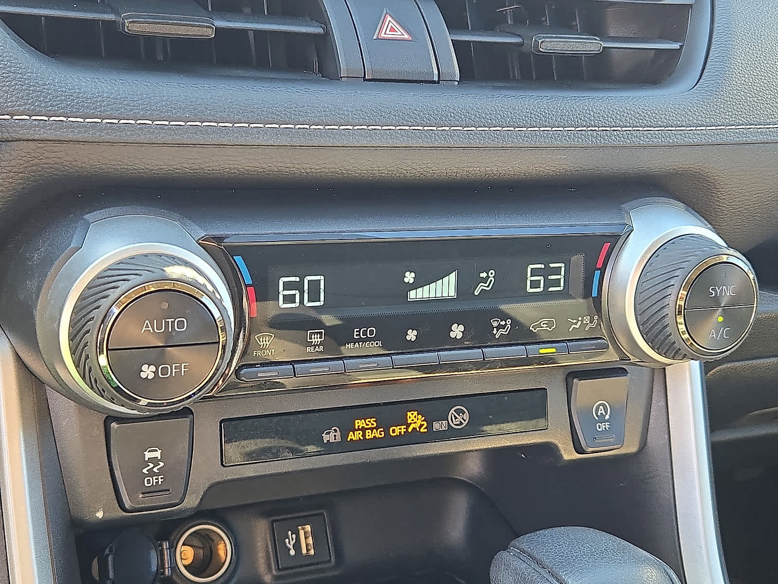 Used 2024 Toyota RAV4 XLE image 17