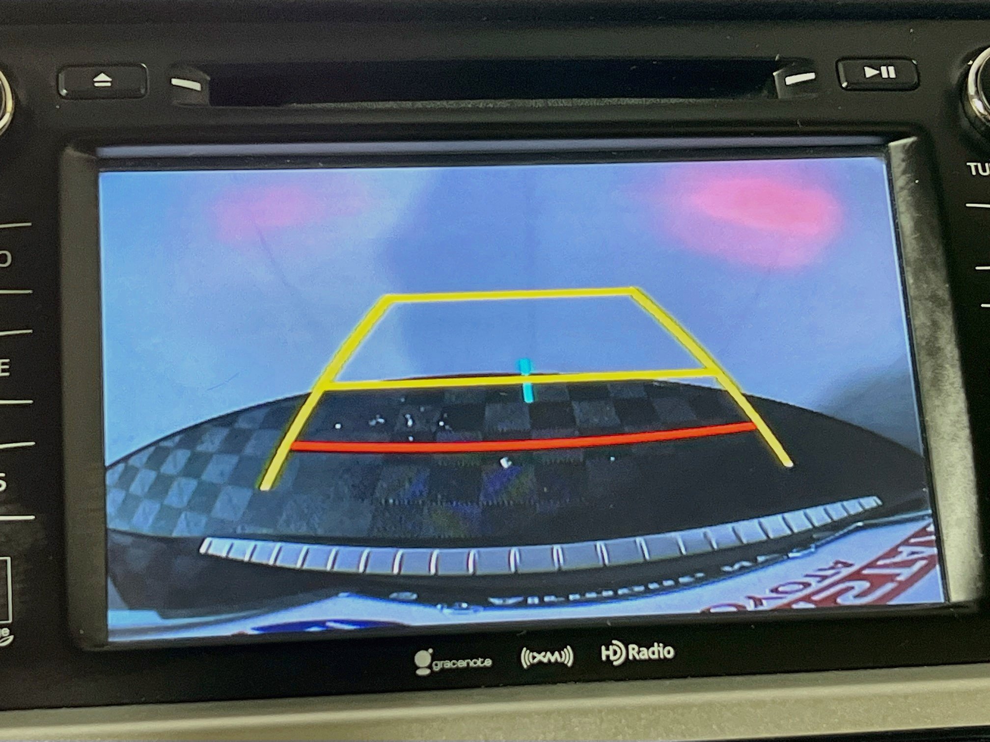 Used 2019 Toyota Highlander Limited AWD/4WD image 16