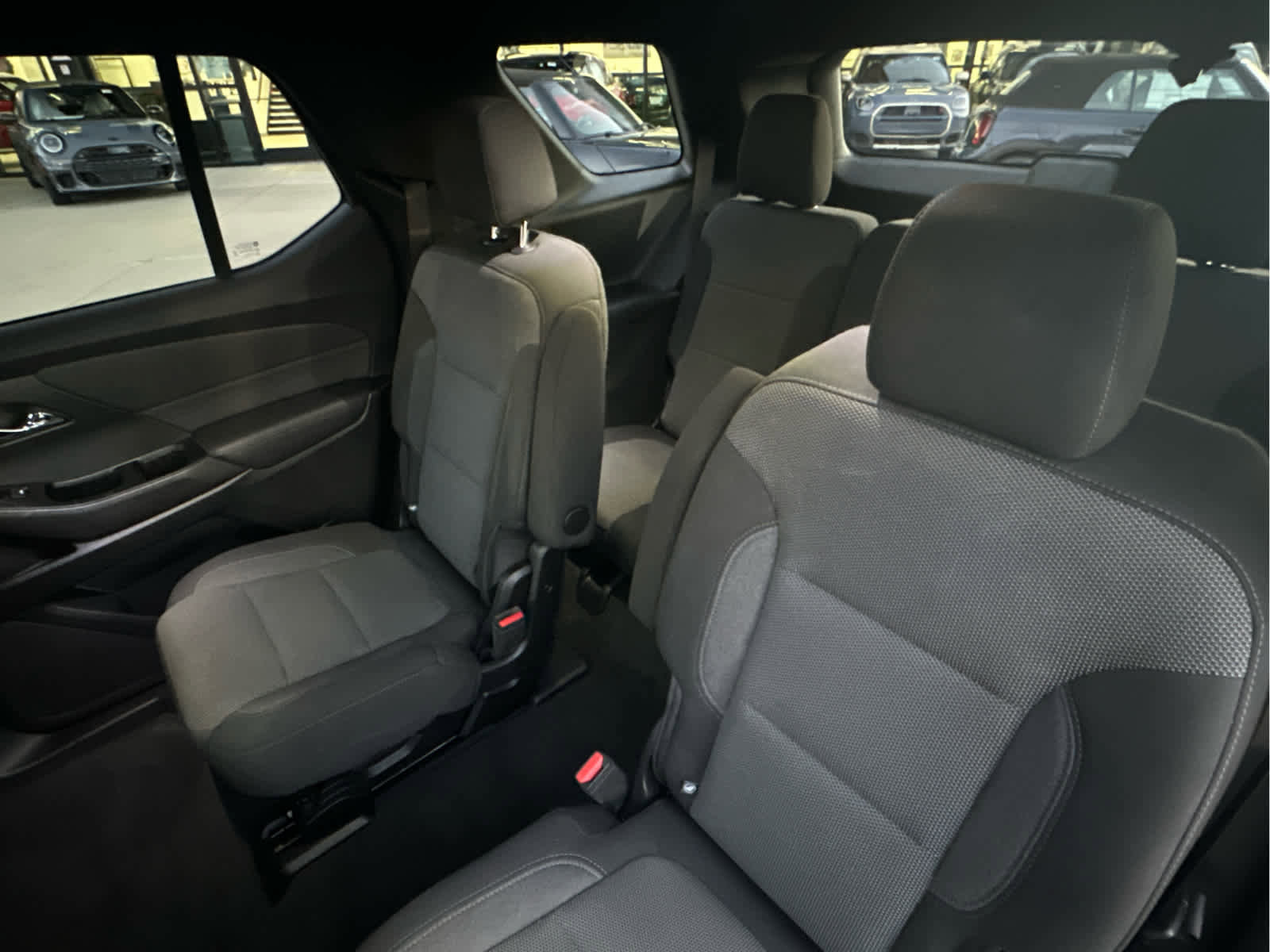 Used 2023 Chevrolet Traverse LT image 14