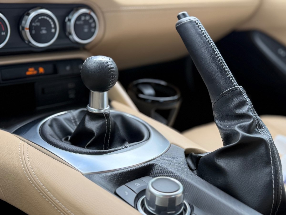 Used 2025 MAZDA MX-5 Miata RF Grand Touring RWD image 31