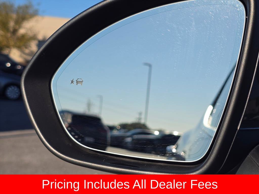 Used 2022 Buick Envision Avenir w/ Premium Seat Package FWD image 24