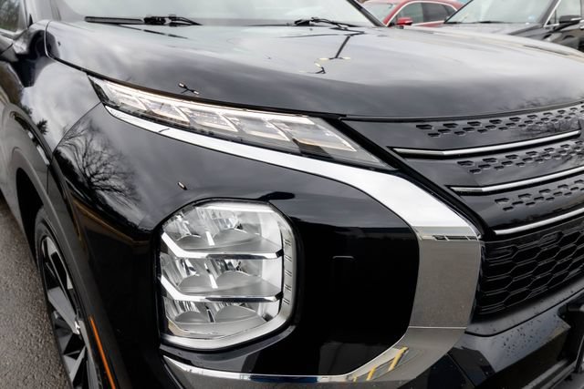 Used 2022 Mitsubishi Outlander ES AWD/4WD image 14