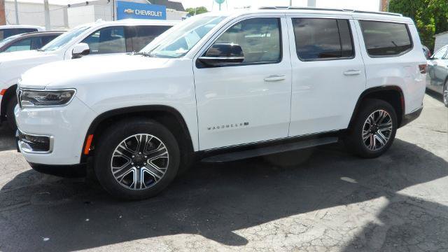 Used 2024 Jeep Wagoneer Series II w/ Flexible Seating Group AWD/4WD image 8
