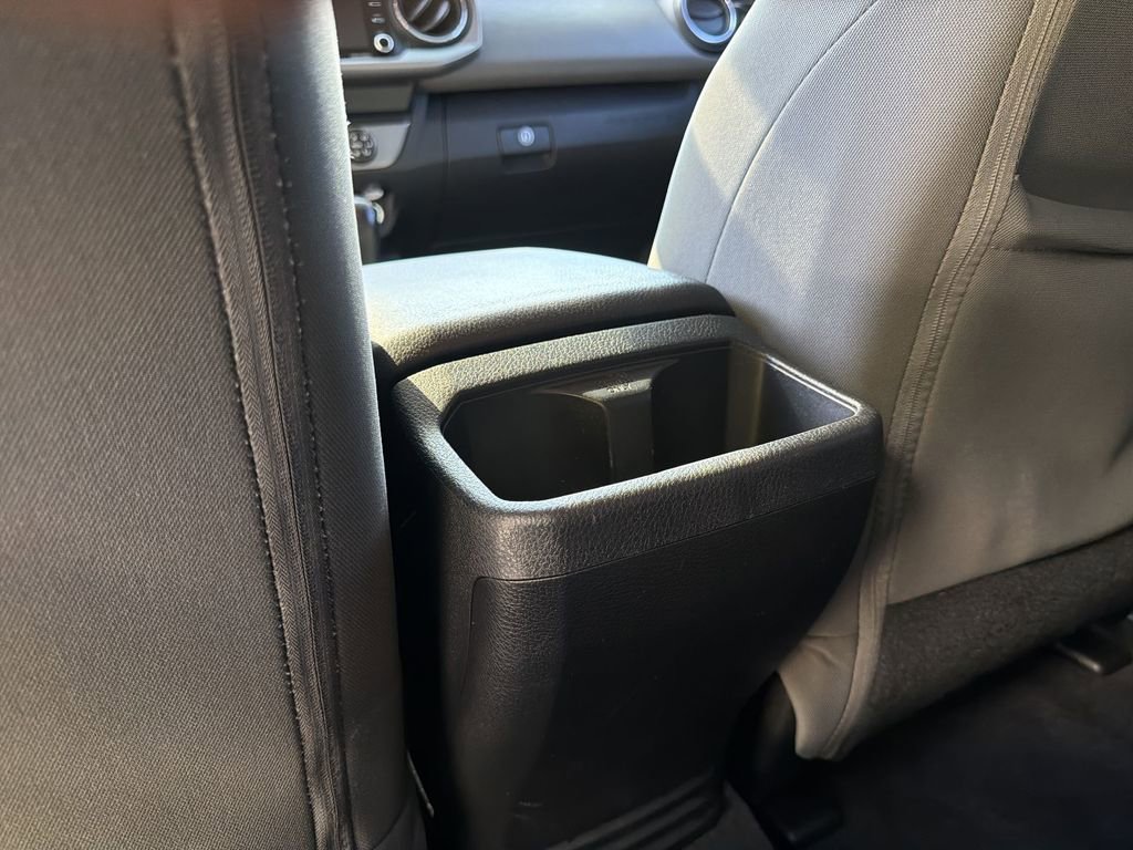 Used 2020 Toyota Tacoma SR5 image 34