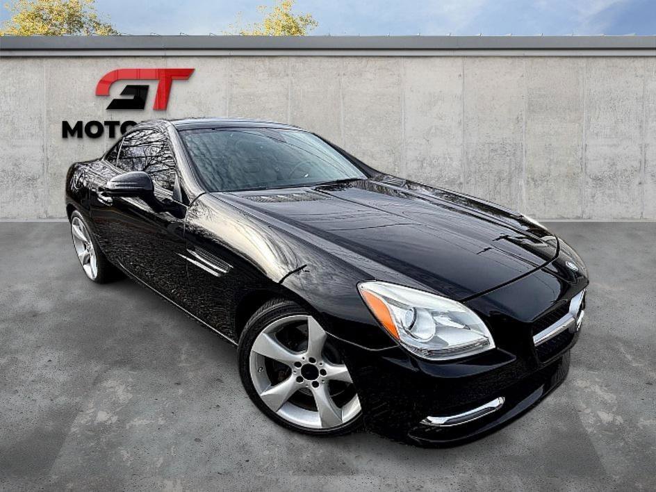 Used 2012 Mercedes-Benz SLK 350 2dr Roadster SLK 350 w/ Premium I Pkg image 6