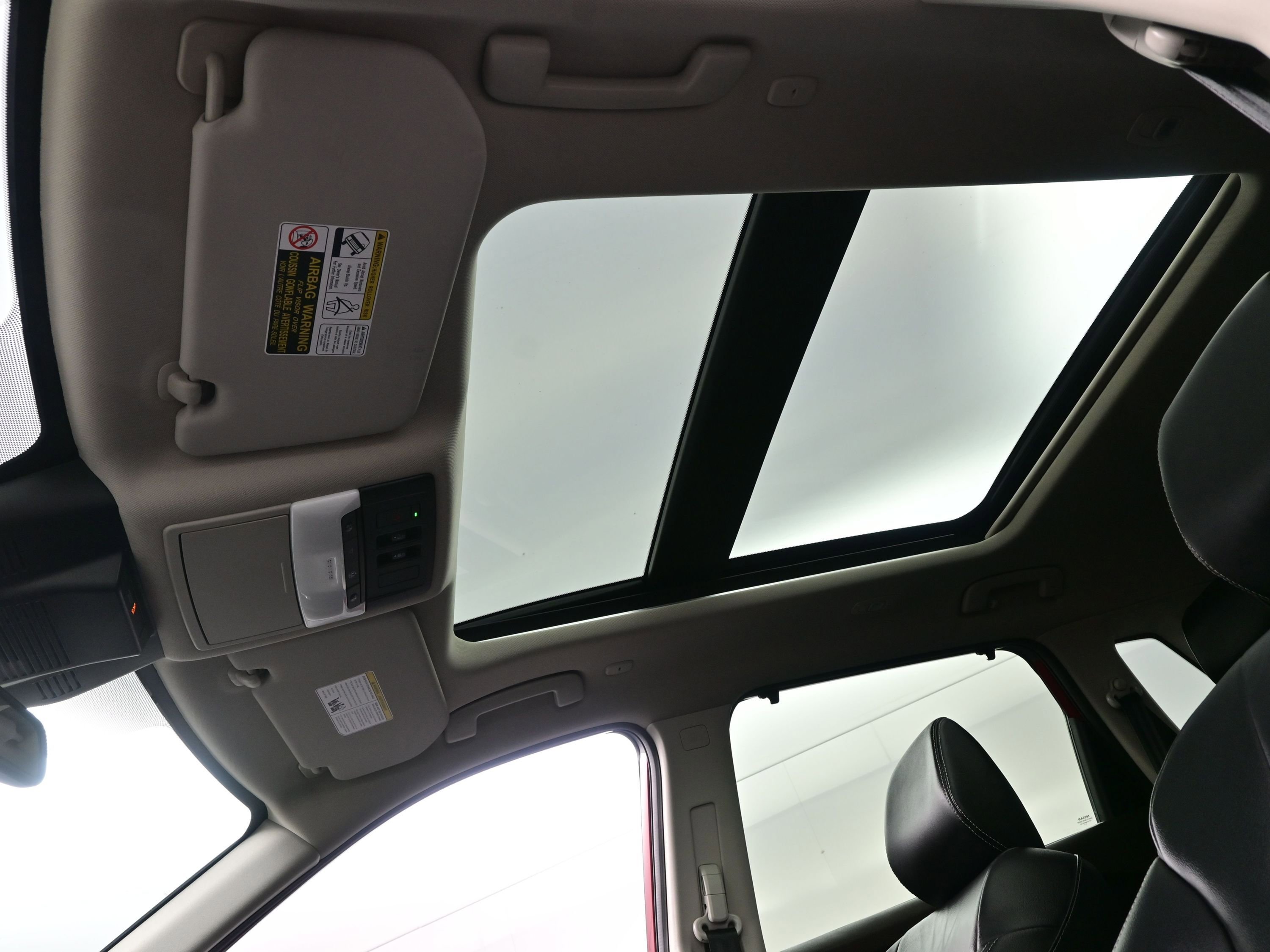Used 2023 Nissan Rogue SL w/ SL Premium Package image 18